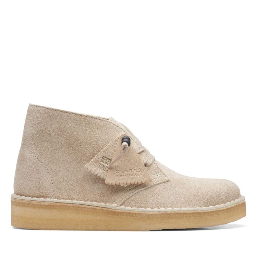 Clarks Womens Desert Coal Beige Boots (NWT)